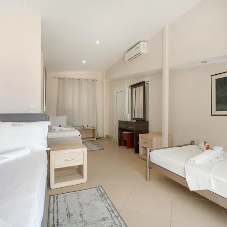 Pigasos Guest house 3*